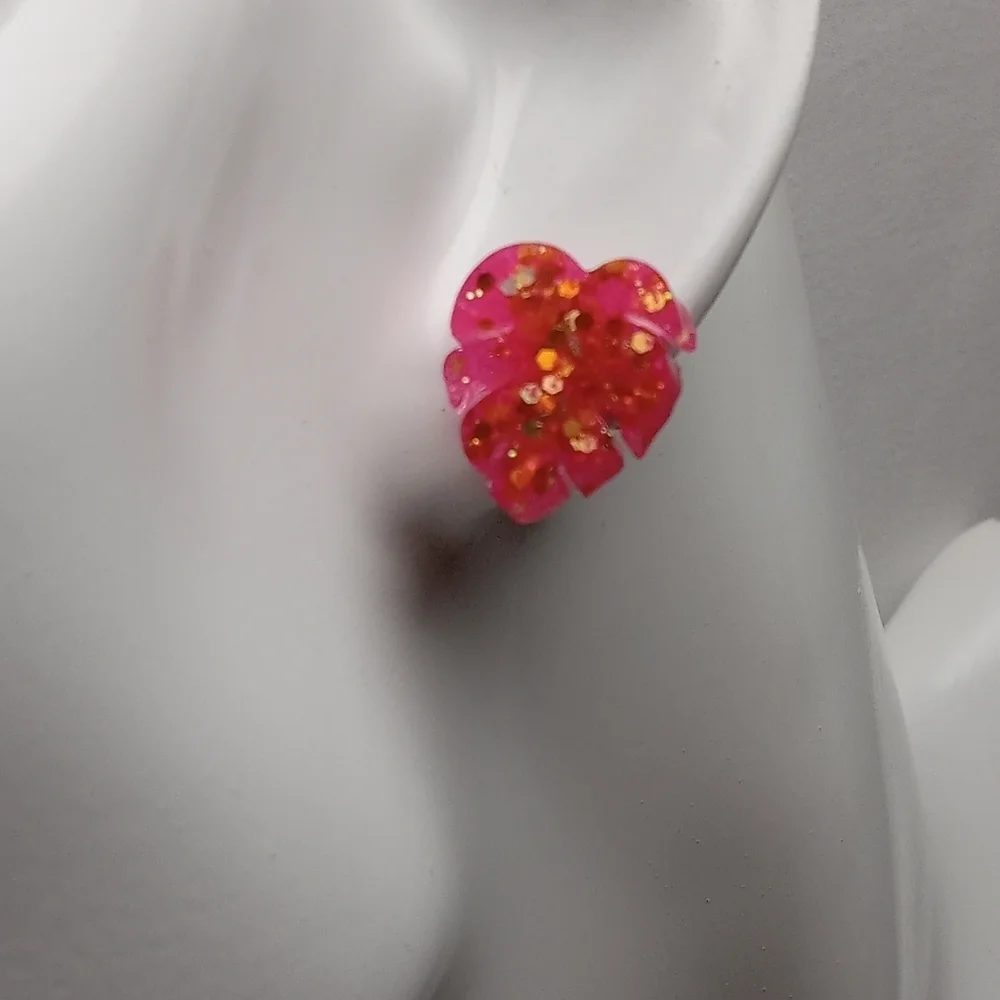 5/$25 Pink and Gold Leaf Earrings